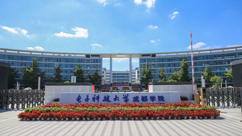 线路板厂价格对比：揭秘如何避坑，选择性价比之选